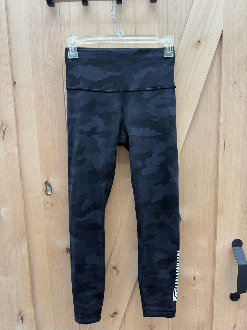 Lululemon F45 Hawaii Kai Black Camo Wunder Leggings